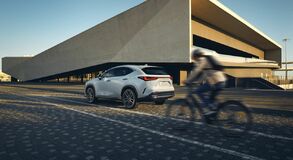 LEXUS OCENILI ZA BEZPEČNOSTNÉ INOVÁCIE V NOVOM MODELI NX